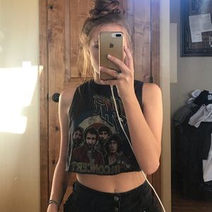 short sleeve crop top